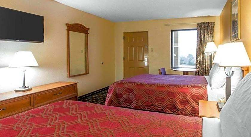 Econo Lodge Dalton West