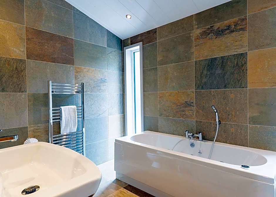 Henfields Country Retreat