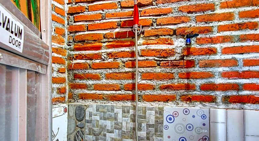 OYO Life 93010 Omah Bareng Syariah Sambisari