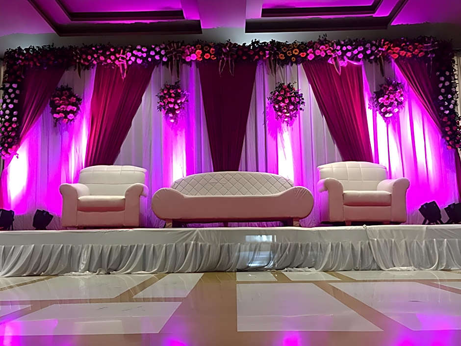 Five Petals Hotel & Banquets