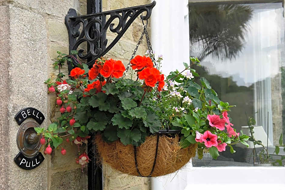 Cliftons Guest House