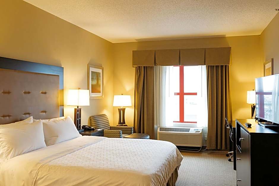 Holiday Inn Express & Suites - Olathe North By IHG