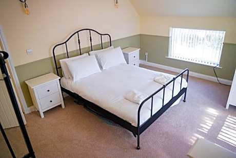 Three-Bedroom Cottage