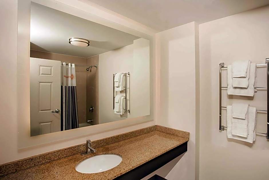 La Quinta Inn & Suites by Wyndham Chicago Downtown