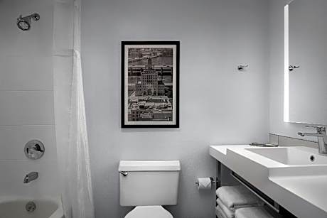 One-Bedroom King Suite with Sofa Bed - Non-Smoking