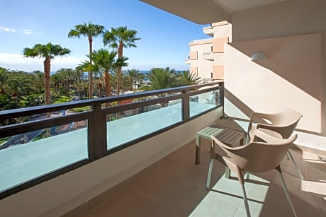 Double Room (2 Adults)