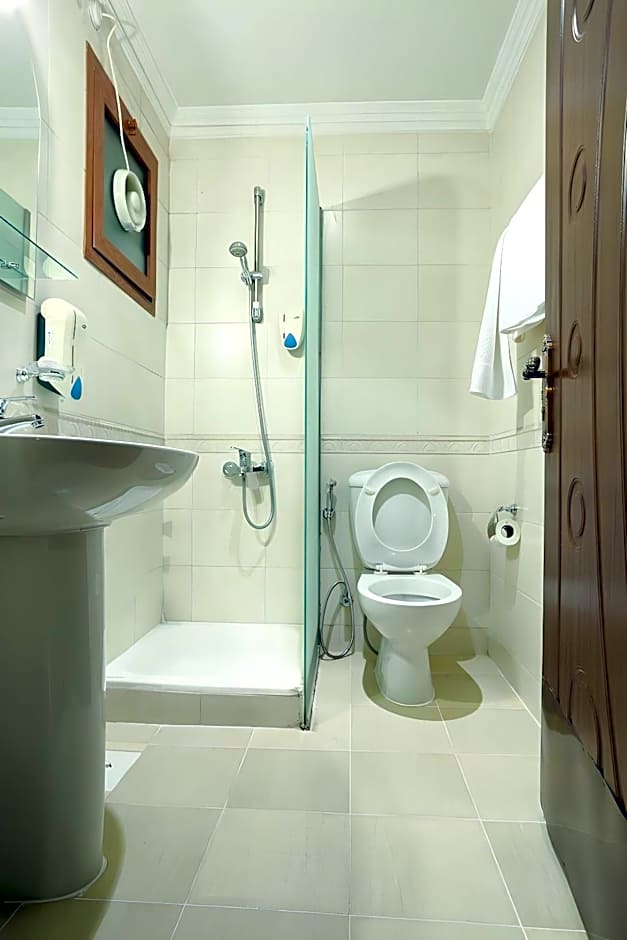 La Villa Suites Hotel