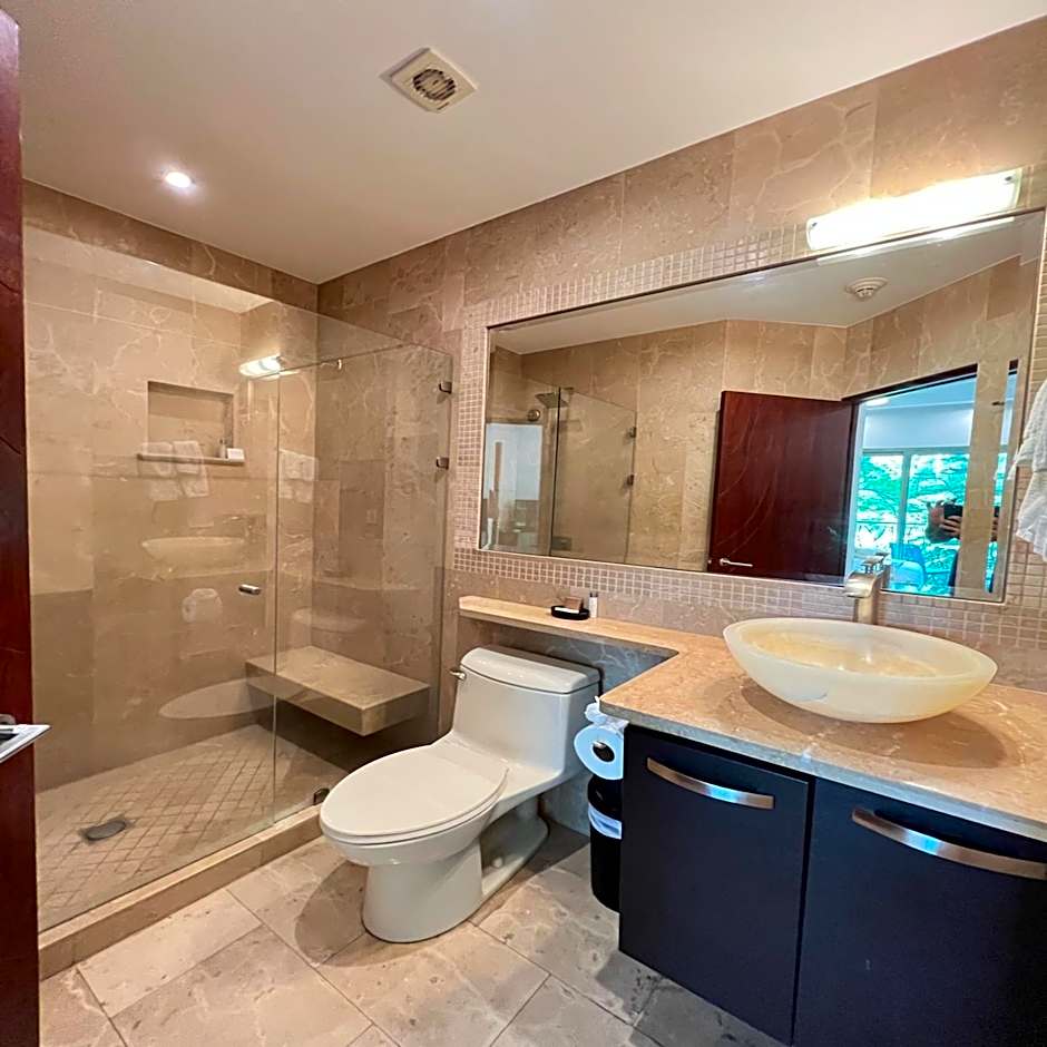 Oceano Boutique Hotel & Gallery