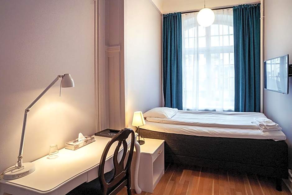 Queen's Hotel by First Hotels