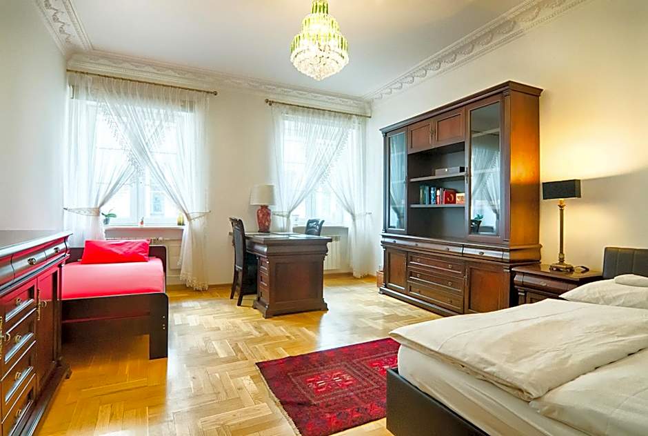 Old Town Kanonia Hostel & Apartments