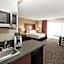 La Quinta Inn & Suites by Wyndham Clearwater Central