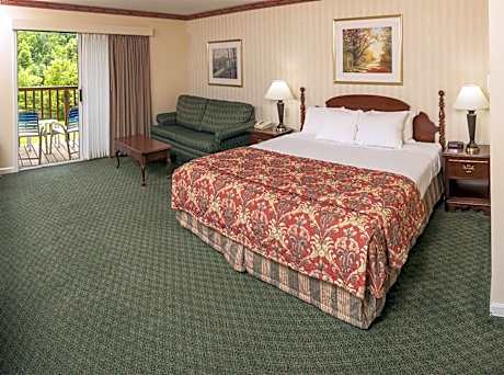 Upper Level One King Bed