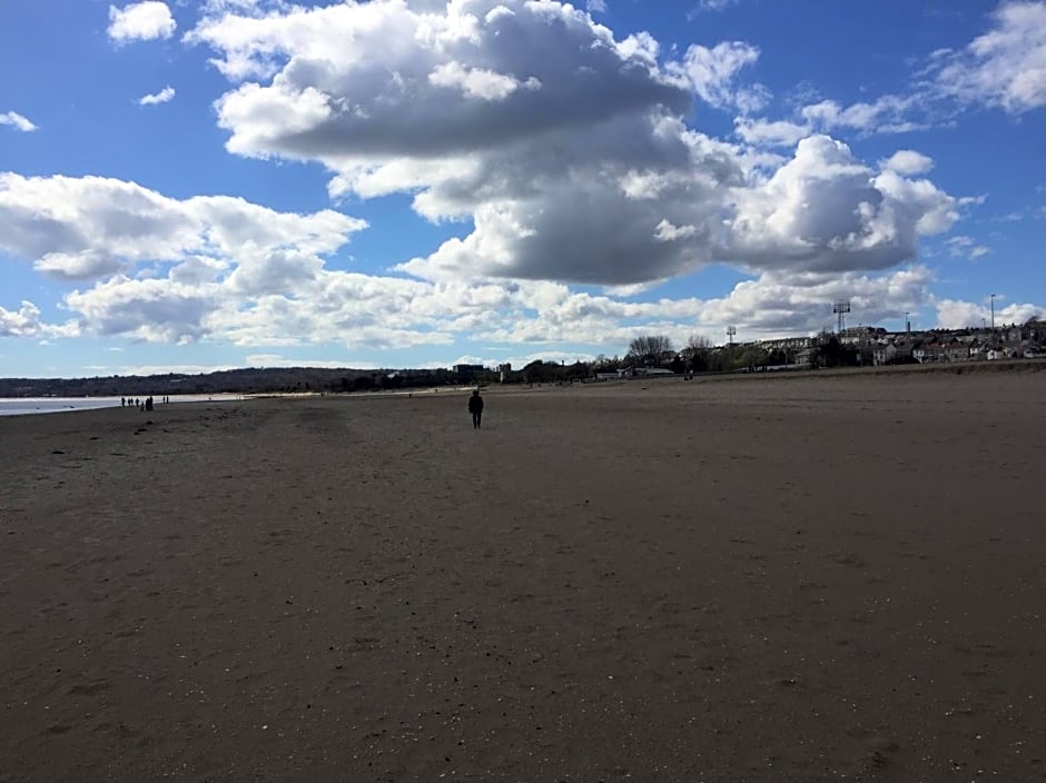 Wynberg House Bed & Breakfast Swansea