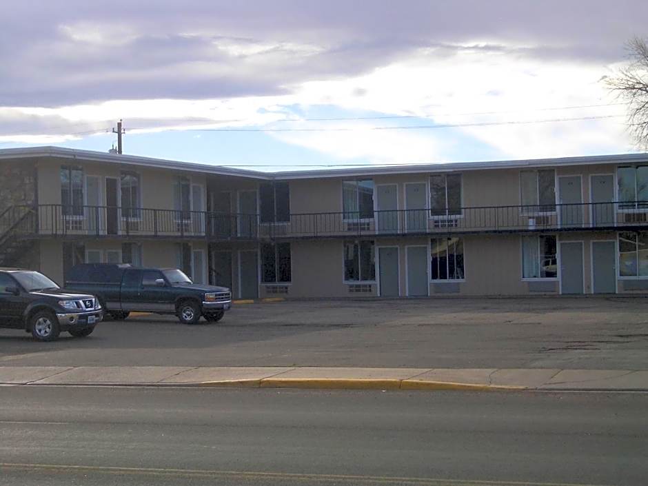 Laramie Valley Inn – Laramie, WY