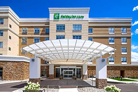 Holiday Inn & Suites Detroit - Troy by IHG