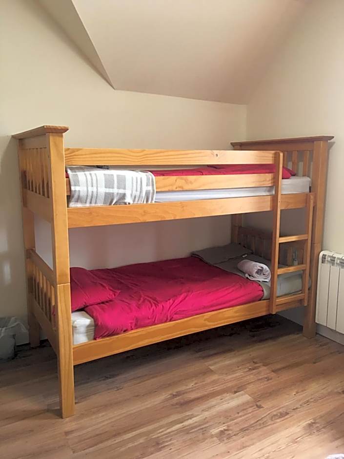 1 Lochness Rooms&Hostel