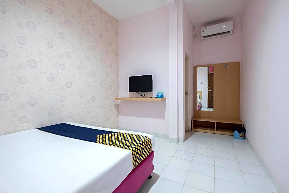 SPOT ON 2214 Wisma Jampea