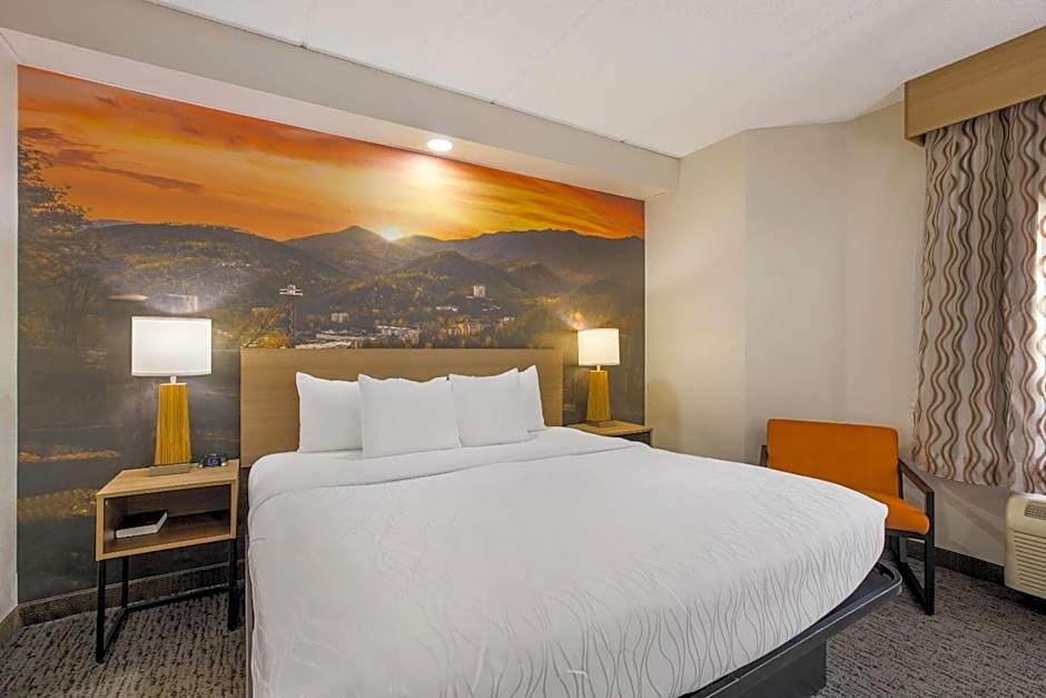 Clarion Pointe Sevierville-Pigeon Forge