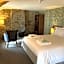 rooms @ the dolau inn