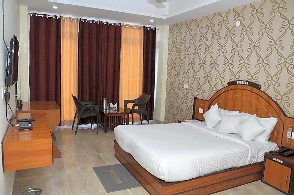 Photo 1 of 3 of Deluxe 1 Double Bed