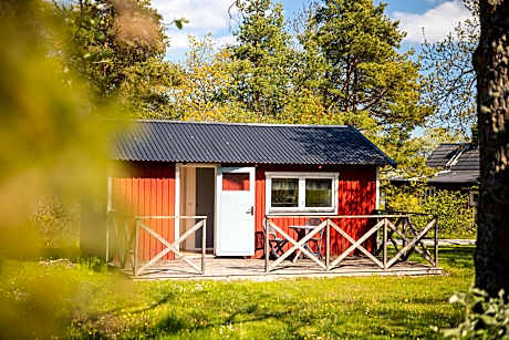 Cottage with Shared Bathroom
