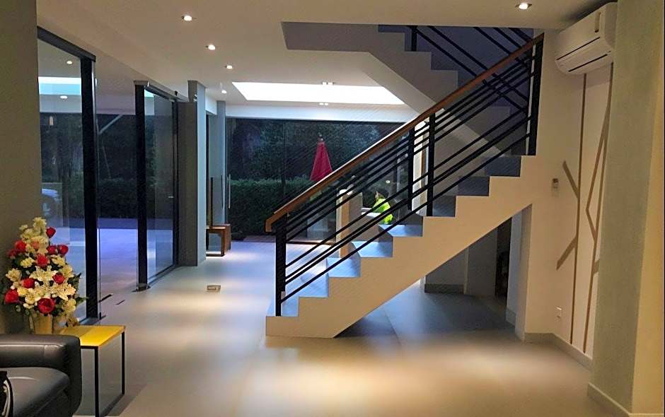 B Boutique Hotel
