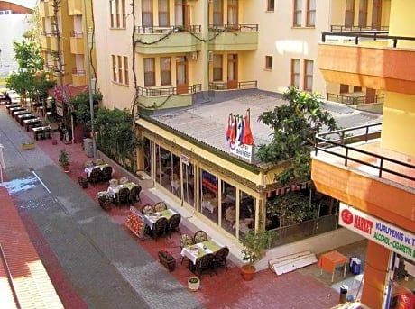 Kleopatra Bavyera Hotel.