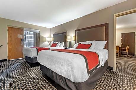 Second Floor Queen Suite with Two Queen Beds and Sofa Bed - Indoor Pool Side/Non-Smoking