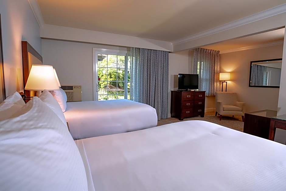 Creekside Inn