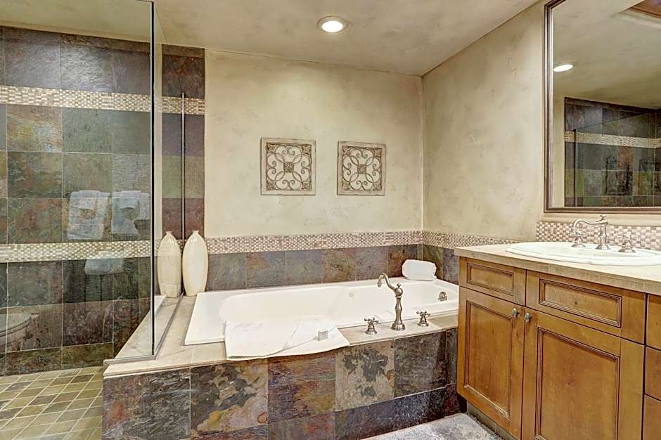 Photo 1 of 1 of 2 Bedroom Apartment