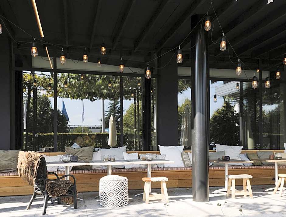 Serwir Hotel