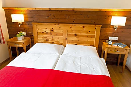 Deluxe Suite with Balcony