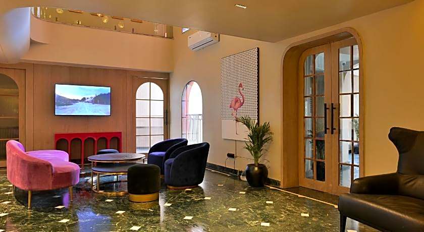 The Red Pier - My Downtown Hotels