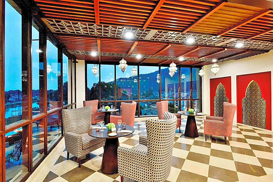 Four Points by Sheraton Srinagar