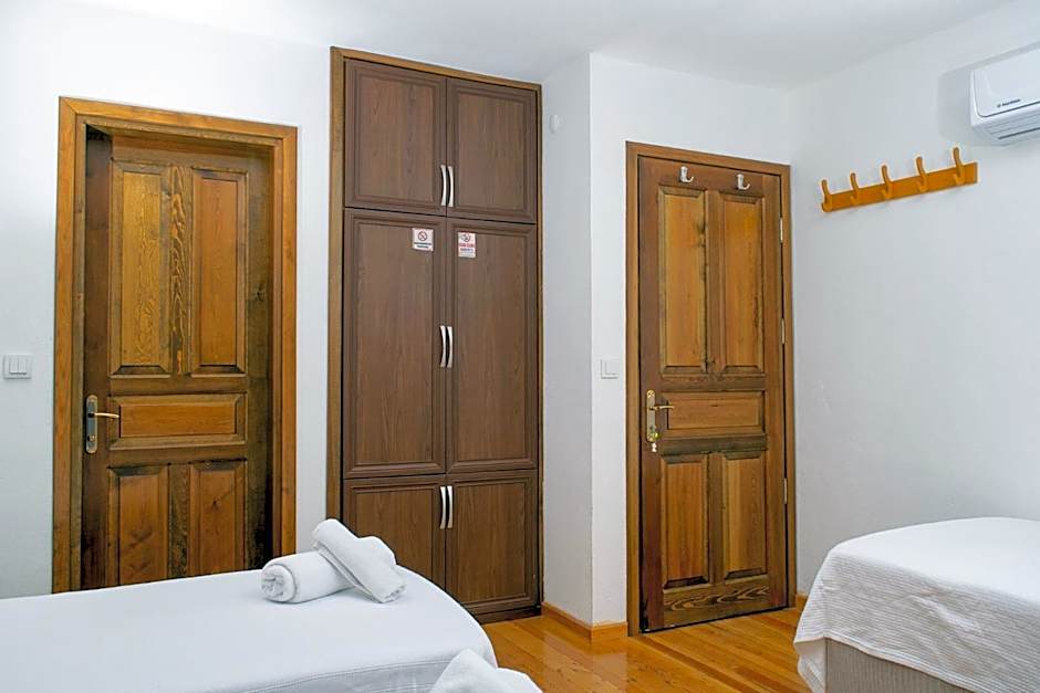 Flores Hotel Alacati