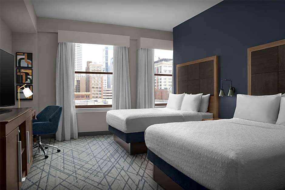 Hampton Inn By Hilton Indianapolis Downtown Across from Circle Centre
