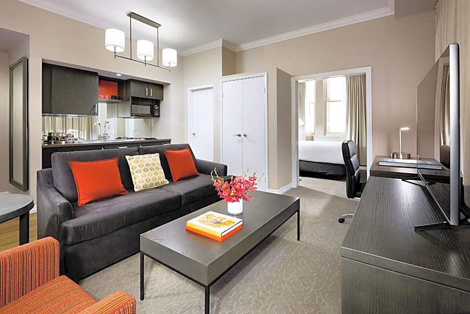 One King West Hotel And Residence