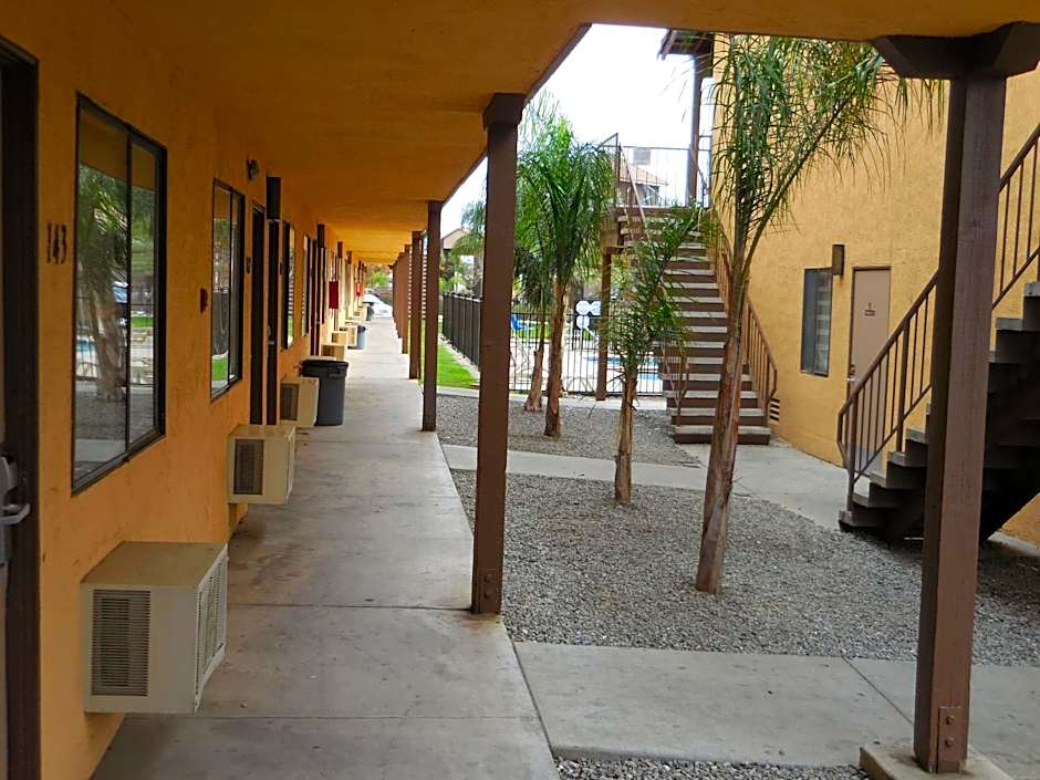 Best Economy Inn & Suites