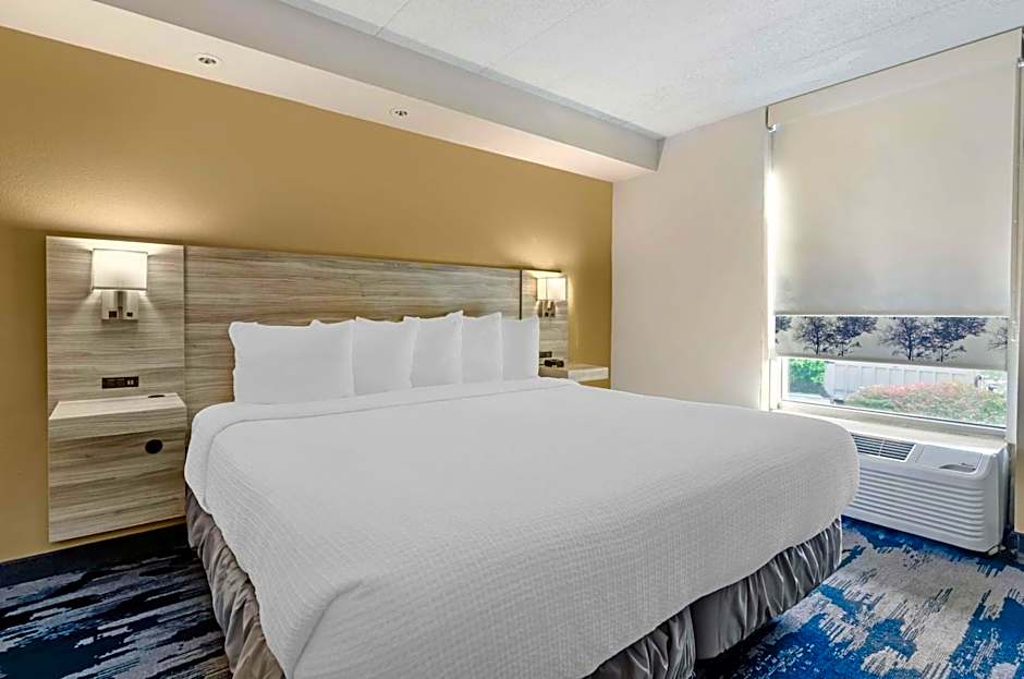 Best Western Plus Beckley Inn