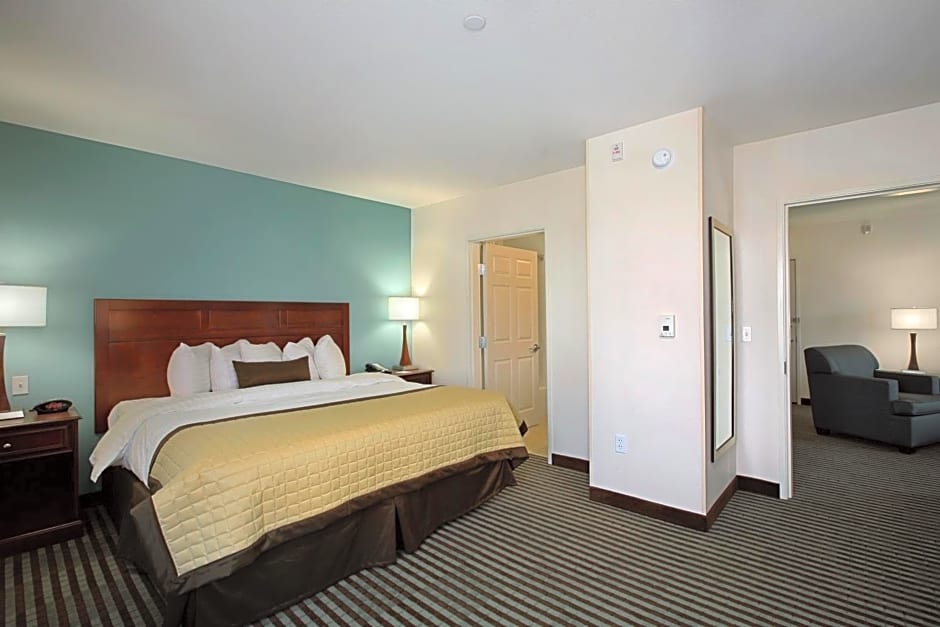 Baymont by Wyndham Denver International Airport