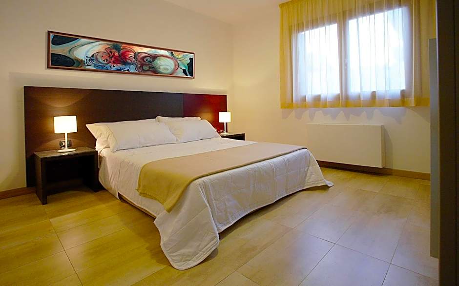 Catania Hills Residence
