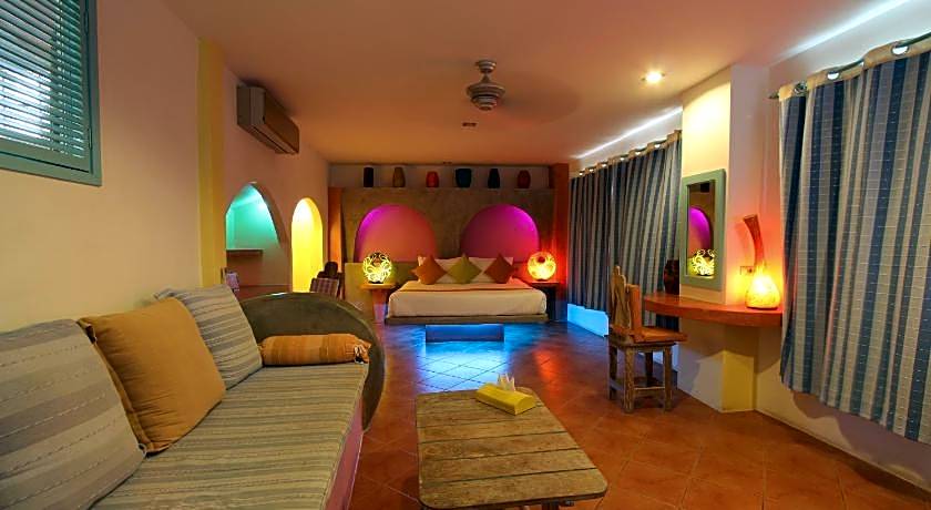 Pandora Lifestyle Hotel