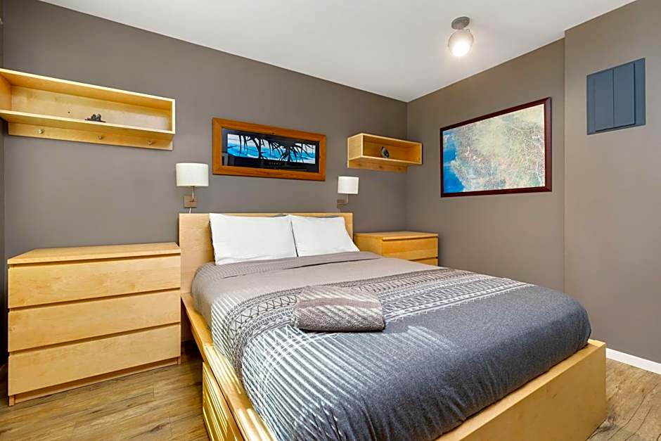 Snowed Inn - Free Parking