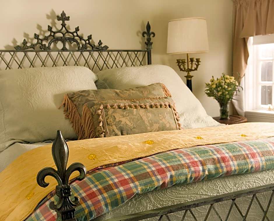 Hydrangea House Inn