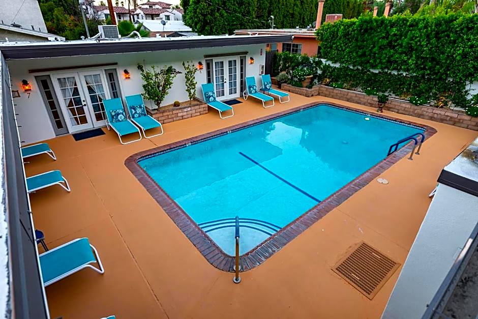 Old Ranch Inn - Adults Only 21 & Up