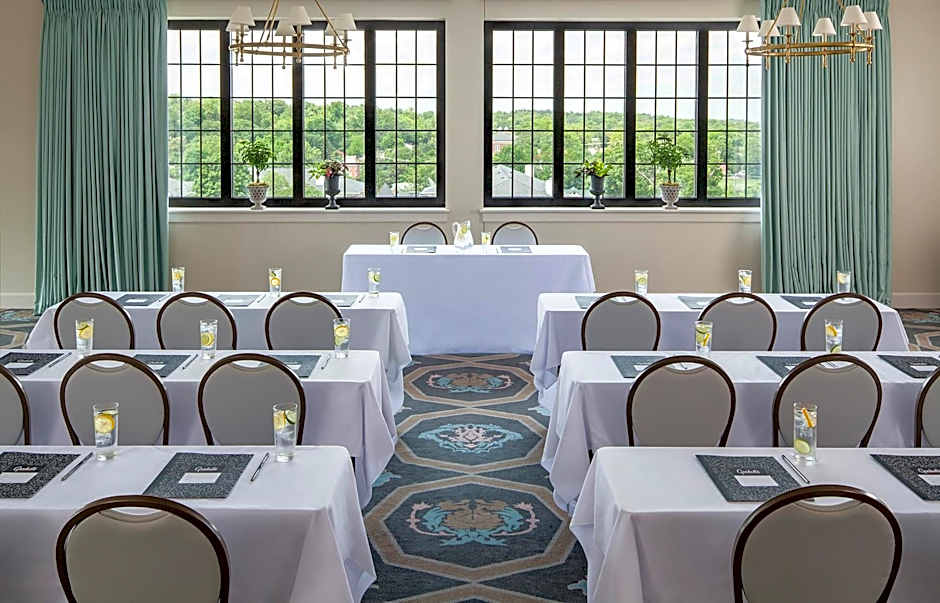 Graduate by Hilton Charlottesville