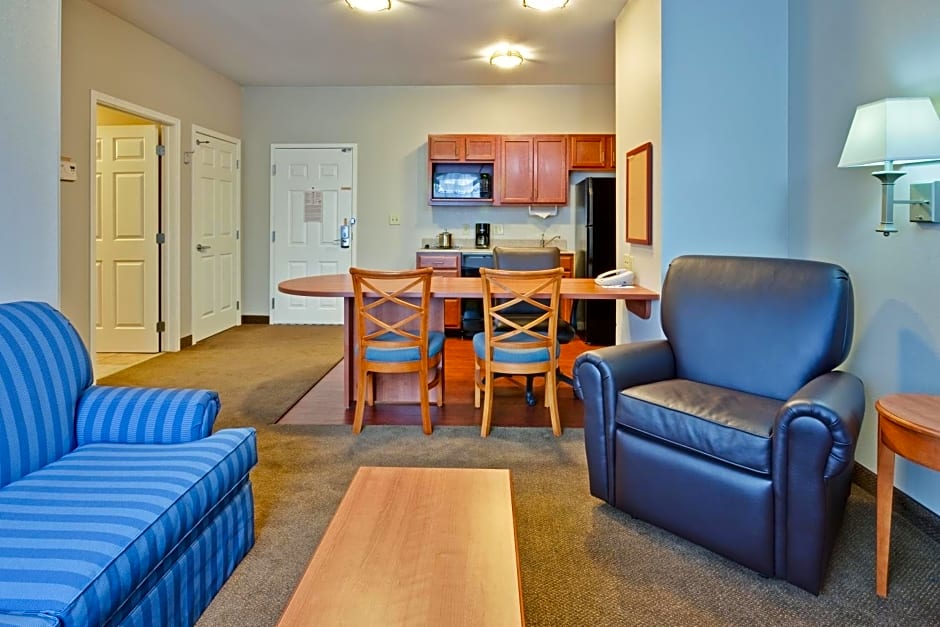 Candlewood Suites Buffalo Amherst, an IHG Hotel