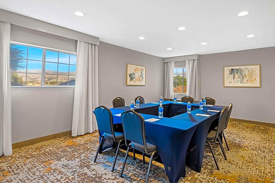 Hampton Inn By Hilton Morgan Hill