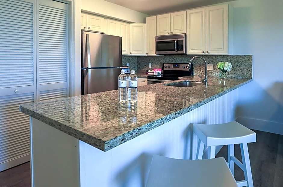 Ocean Pointe Suites at Key Largo