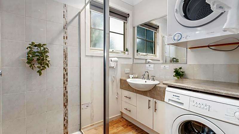 Tasman Holiday Parks - Merool on the Murray